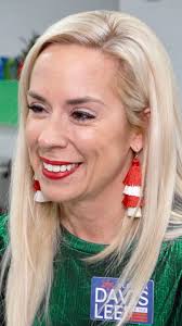 Rebecca Davis Lee continues her run for juvenile judge in the 3-parish 21st  Judicial District.