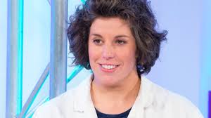 Zoe Laughlin's Instagram, Twitter & Facebook