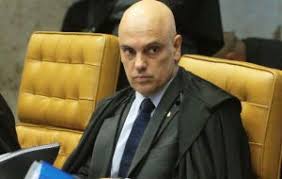 Alexandre de moraes is a brazilian jurist, currently a justice of the supreme federal court. Brazilian Supreme Court Blocks Bolsonaro S Attempt To Name A Family Friend As Top Cop Of The Country Mercopress