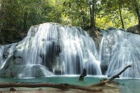 Bukan Hanya Sumba Yang Punya Air Terjun Keren Dan Instagramable Seperti Air Terjun Tanggedu Ataupun Air Terjun Lapopu Tapi Di Sumbawa A Air Terjun Air Pedesaan