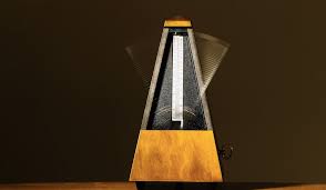 Strum down on every click?with your chosen chord, focusing on keeping in perfect rhythm start out setting the metronome to a comfortable speed. 5 Ways To Use The Metronome That Will Change The Way You Play Guitar
