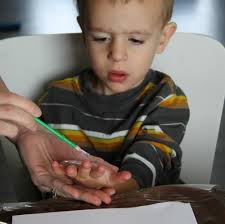 A Preschool Valentine Craft for Grandma (or Mama!)