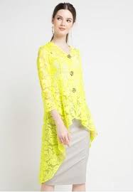 Berbahan katun dan linen, item tersebut nyaman dikenakan. Model Kebaya Kekinian Yang Bisa Dipilih Di Hari Spesial Kartini Dan Kondangan Juga Lho