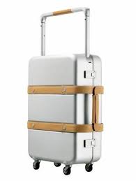 Le Voyage Selon Hermes Valise Hermes Maison Hermes