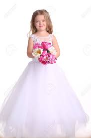 Check spelling or type a new query. Madchen Im Brautkleid Mit Blumen Kleine Braut Gluckliche Kindheit Kleines Madchen Gluckliche Familie Baby Im Hochzeitskleid Blonde Madchen Isoliert Baby Im Studio Weisser Hintergrund Lizenzfreie Fotos Bilder Und Stock Fotografie Image 62687782