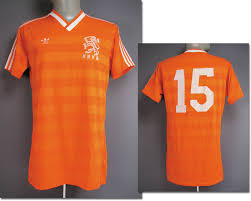 Die niederlande 2020 trikots führen mutige und kraftvolle designs ein, produziert von nike. Spielertrikot Niederlande Em 29 04 1987 Agon Sportsworld