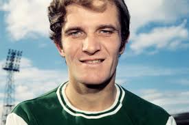 Willie Hunter: Tributes paid to former Hibs, Motherwell and Scotland player