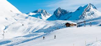 Een stukje verder op gelegen is le grand bornand chinaillon (1300 meter), waarvan de oudste delen uit de zeventiende eeuw stammen. Le Grand Bornand Ski Resort Review French Alps Mountainpassions