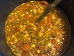 Super Easy Vegetable Soup - Made With Choice Of Fresh Frozen Or Canned Vegetables Canned Tomatoes Sal Delicious Soup Easy Vegetable Soup Soup And Sandwich