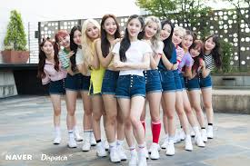 في 1 أبريل في منتصف الليل بتوقيت كوريا، فاجأت فرقة loona المعجبين. Ø§Ù„Ø¹Ø¯Ø¯ Ø§Ù„Ø¶Ø¦ÙŠÙ„ Ù„Ù…ÙˆØ¸ÙÙŠ ÙˆÙƒØ§Ù„Ø© ÙØ±Ù‚Ø© Loona ÙŠ Ø«ÙŠØ± Ø­ÙŠØ±Ø© Ù…Ø³ØªØ®Ø¯Ù…ÙŠ Ø§Ù„Ø¥Ù†ØªØ±Ù†Øª Kpopina