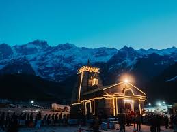 Behind the kedarnath temple, stand the kedarnath peak, kedar dome and other himalayan peaks. Chardham Yatra 2021 Char Dham Opening Dates Holy Shrine Of Kedarnath Badrinath Yamunotri Gangotri Portals Open On This Date
