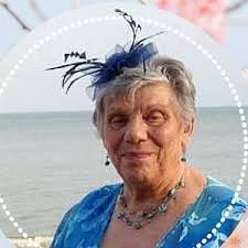 I've been wondering about how the drama will show Cromwell's end. Hilary  Mantel's description of it is so eloquent but I don't know how it could be  transferred to the screen. I