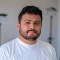 50+ perfiles de «Guzzi»