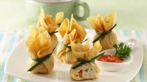 Resep di sini berisi cara membuat pangsit sederhana menggunakan kulit pangsit. Resep Dan Cara Membuat Pangsit Goreng Isi Misoa Perhatikan Tips Berikut Agar Kulit Pangsit Renyah Halaman All Tribunnews Com