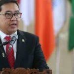 Bikin hidup rakyat makin susah. Fadli Zon Daia Bulatin