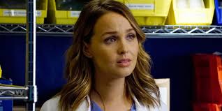 10 GREY'S ANATOMY Female Characters Who Contributed to Viewers' Queer  Awakening