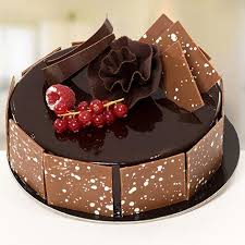 The relationship between a husband and wife is not merely bound to therefore it is quite understandable that the days of birthday for either of them would be a special one for sure. 500 Husband Birthday Cake Ideas Birthday Cake For Husband Ferns N Petals