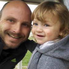 Damian Schmidt (schdamian@)