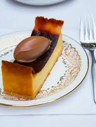 Flan Passion Pate Sable Vanille Flan Au Fruit De La Passion Quenelle Chantilly Chocolat Au Lait Jivara Rhubarb Patisserie Rhubarbe Patisserie Flan Parisien