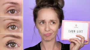 Recourber Et Allonger Ces Cils Avec Le Rehaussement De Cils A Faire Soi Meme C Est Possible Youtube