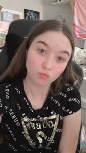 Live again come join twitch @sunshinesims4 follow for a follow!