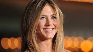 11.2.1969 (51 let) sherman oaks, california, usa. Jennifer Aniston Reveals Why She Thinks Friends Would Never Exist In Today S Smartphone Age Entertainment Tonight
