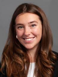 Elana Ross's Instagram, Twitter & Facebook