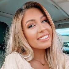 Shannon Eason's Instagram, Twitter & Facebook