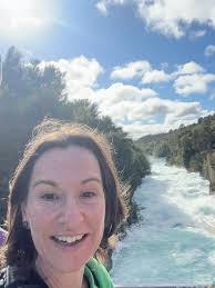 Hello 2025! Starting the year with a cameo at Melbourne Recital Centre's  Fundraising Gala playing Chloe Dewhirst's Perpetuum which we premiered as  part of the Making Waves program in 2023. A secondary