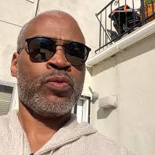 The Mini Pedalboard utilized when l'm performing with D'angelo (and others)  or sessions outside of my own studio.