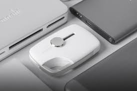 Xync With Lightning Connector Moshi