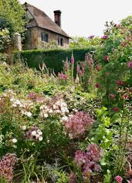Pin Von Gardenembassy Gartenbotschaf Auf Gardens Garten Englischer Garten Garten Englische Land Garten