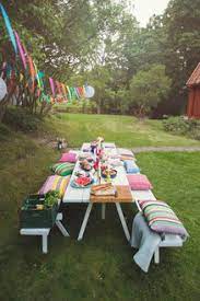 Best picnic tables 2021 : High Angle View Of Decorated Picnic Table In Backyard At Garden Party Stockphoto