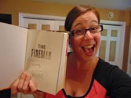 Erin Mackay (@therealmackaye)