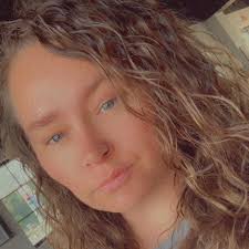 This Memorial Day, Pasquale's Pizza & Pasta in Cullman is honoring our  nation's heroes in a powerful way. As you walk through their doors, you'll  see a small table set for one—known