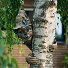 Gartenfigur Baumelfe Holly Von Gartner Potschke Gartenfiguren Figur Garten