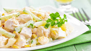 Insalata di pollo maionese e patate. Insalata Di Pollo Con Patate E Maionese Cremosa E Gustosa