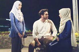 Download film bukan cinta malaikat 2017. Bukan Cinta Malaikat Another Triangle Love Story