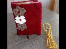 جراب كروشيه للمصحف تلبيسة مصحف كروشيه افكار لتزيين وتغليف المصحف او كتب بالكروشيه Youtube Crochet Book Cover Crochet Books Crochet
