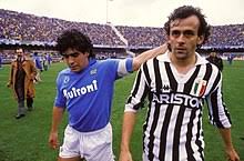Una partita di calcio può cambiare l'umore non solo di qualche ora, nemmeno di una giornata, ma di un'intera settimana. Diego Armando Maradona Wikipedia