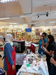 Contact the store thru whatsapp step 3: Bake With Yen Chef Aishah Sibuk Buat Kek Mentega Kurma Facebook