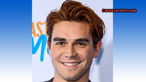 Keep reading to see how each of the teenage characters on riverdale differ in age from the actors who play them. Kj Apa Biography Age Height Net Worth 2021 Facts Gf C