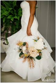 Blooms are definitely beautiful, but maybe it's time for a twist on the traditional bridesmaids' bouquet? 24 Best Alternative Wedding Bouquet Ideas Photos Emmaline Bride