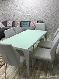 طاولة طعام نظيفه الطايف