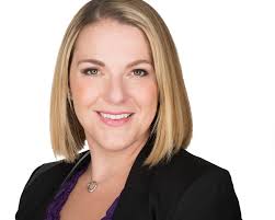 Jenifer Bond's Instagram, Twitter & Facebook