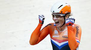 Toch sloot ze de ploegkoers met lotte kopecky op het podium af. Kirsten Wild