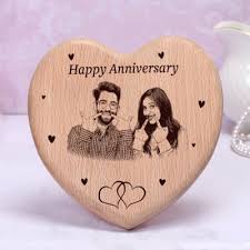 The best gifts for couples are things they can both use, like this charming trinket dish that's perfect for keys, loose ends and, of course, wedding rings. Anniversary Gifts For Couples Marriage Anniversary Gifts For Couples Igp Com