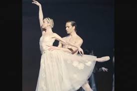 Sapevo che sarei stata circondata dai migliori ballerini, e non mi curavo di nulla all'infuori della danza. Lezioni Di Danza Classica Con Dior Online 3 Sessioni Tenute Da Celebri Etoile La Repubblica