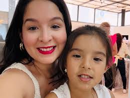 Gina Rizzo's Instagram, Twitter & Facebook