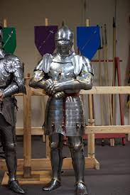 1440s English Armor A Close One To One Reconstruction Of Sir Robert Grushill S Effigy Armor Century Armor Historical Armor Medieval Armor